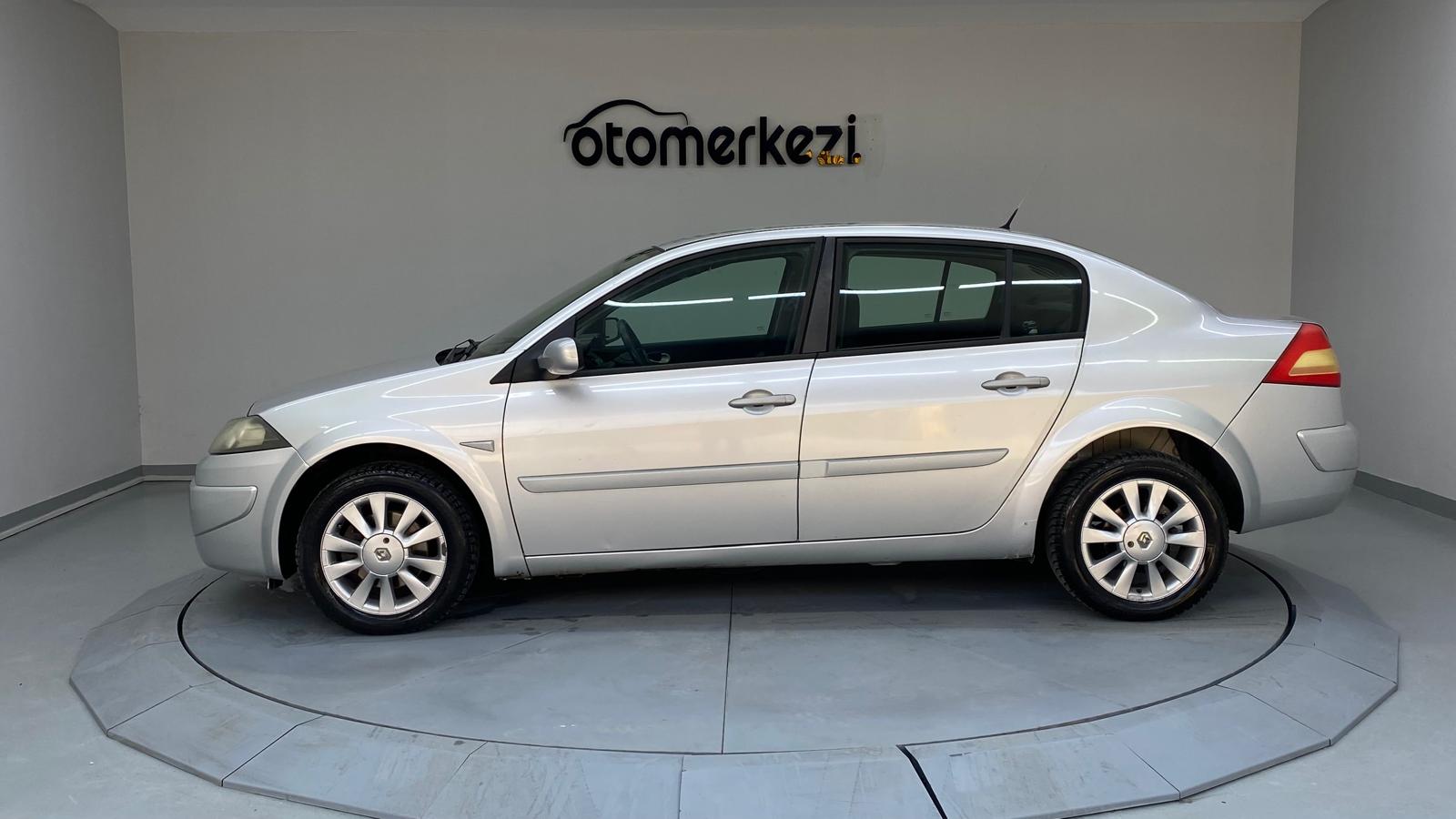 RENAULT MEGANE 24